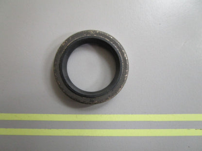 *NEW OEM* 0810 OMC Johnson Evinrude Oil Seal 321453 0321453