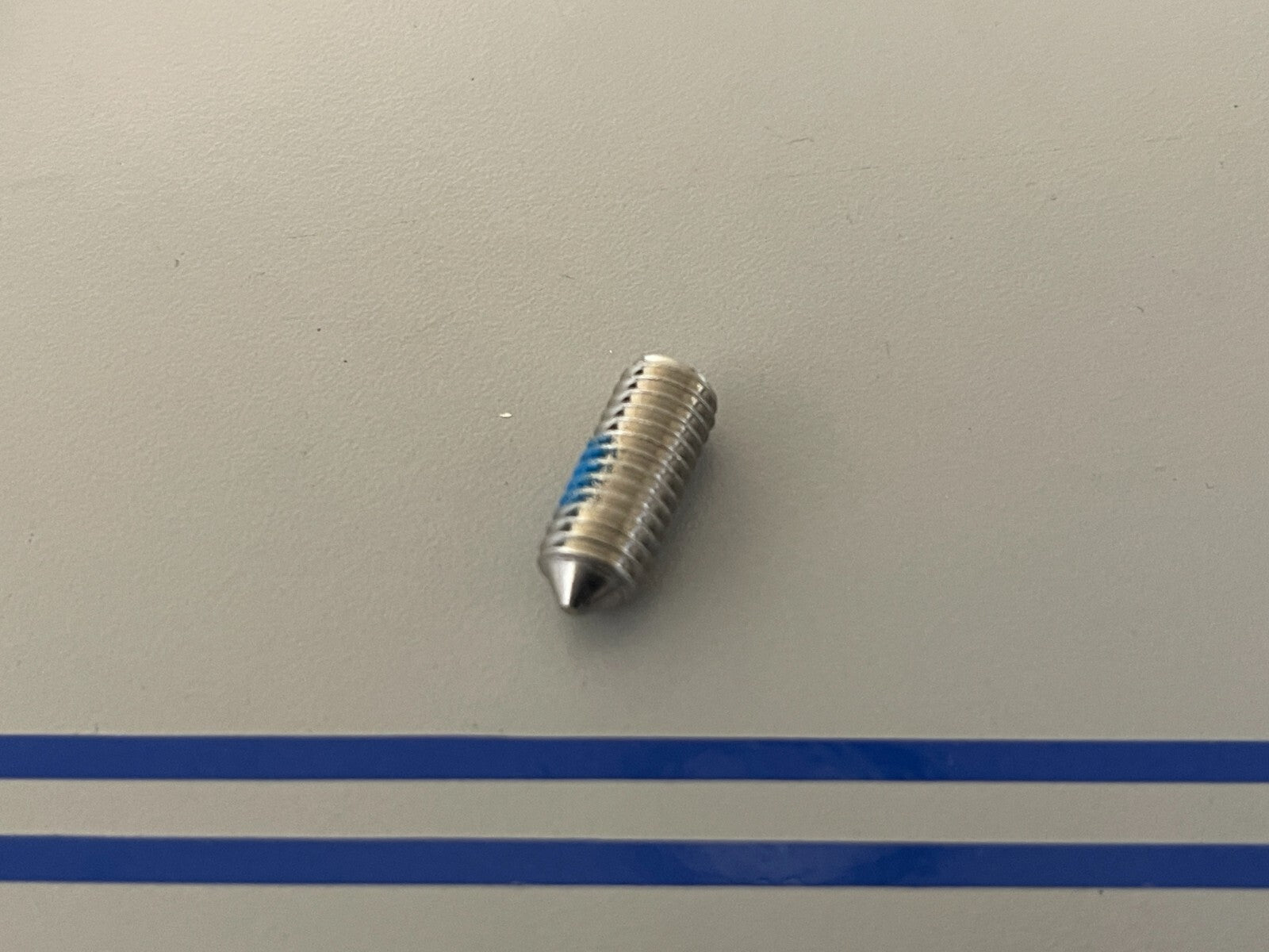 *NEW OEM* 0810 Volvo Penta Set Screw 947904