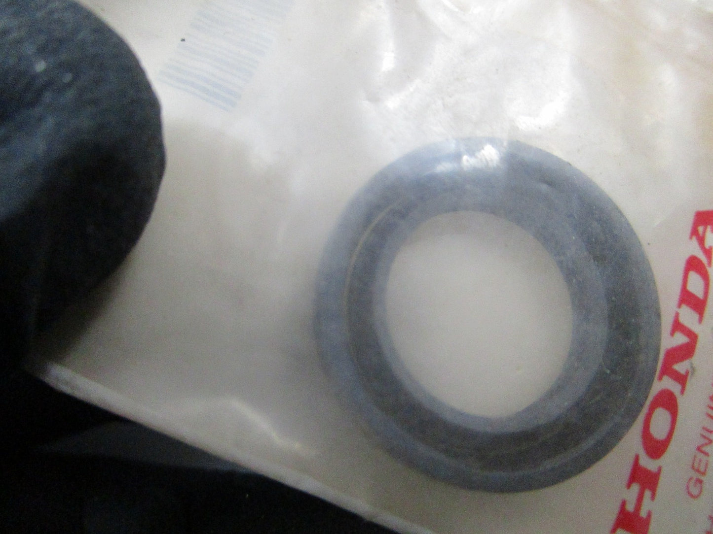 *NEW OEM* 0810 Honda Oil Seal 91205-KA3-712