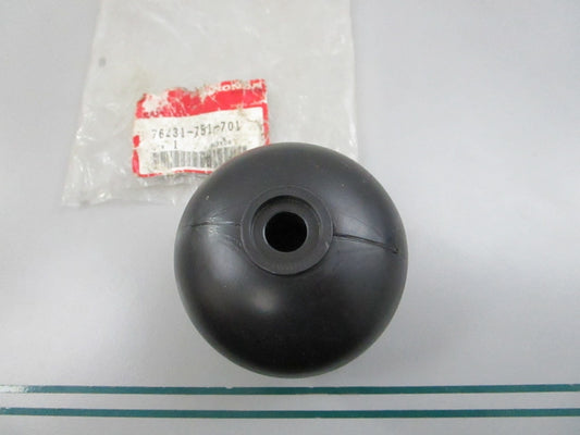 NEW OEM 76231-751-301 Honda Anti-Scalp Roller 0810