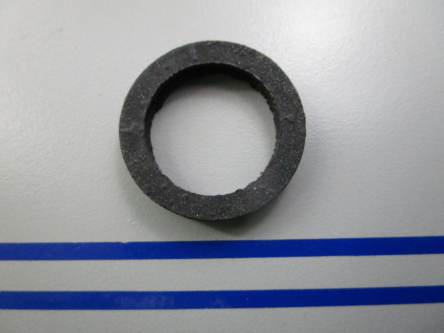 NEW OEM 831622 Volvo Penta Seal 0810