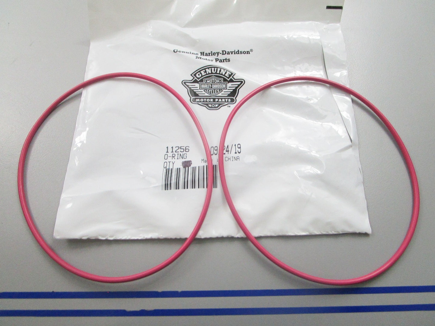 *NEW OEM* (LOT OF 2) 0810 Harley Davidson Seal 11256