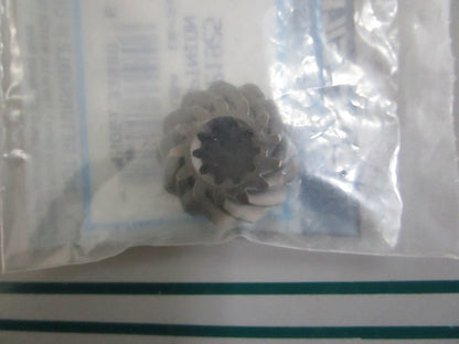 NEW OEM 43-821925 1 Mercury Quicksilver Pinion Gear 0820