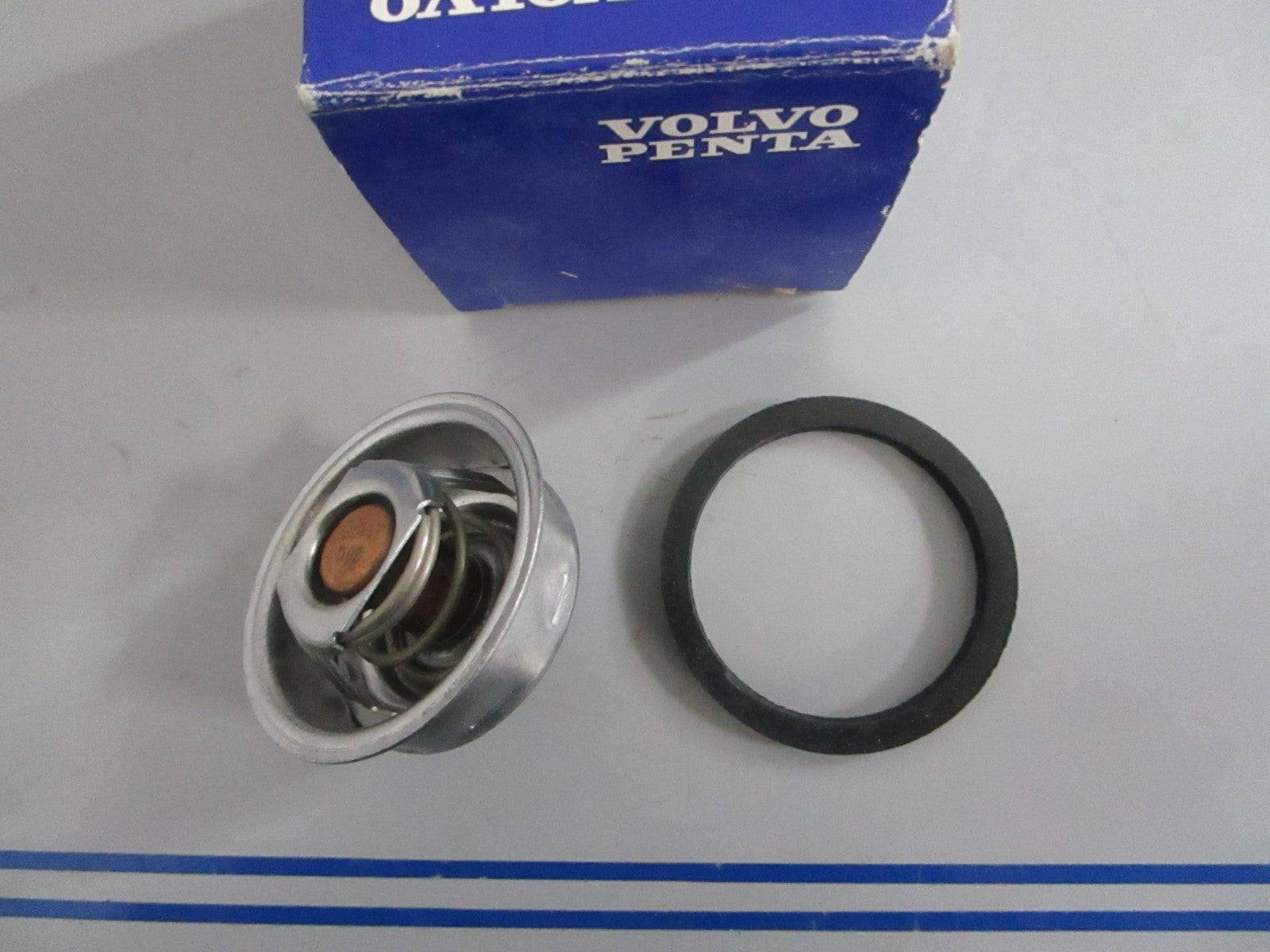 *NEW OEM* 0820 Volvo Penta Thermostat Kit 877355