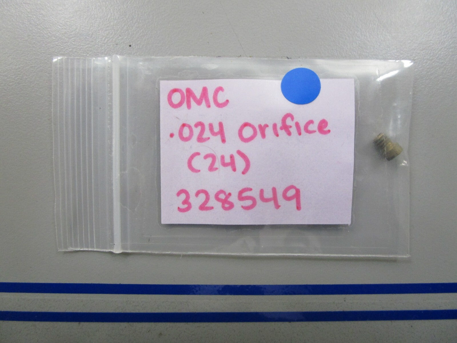 *NEW OEM* 0810 OMC Johnson Evinrude .024 Orifice (24) 328549 0328549