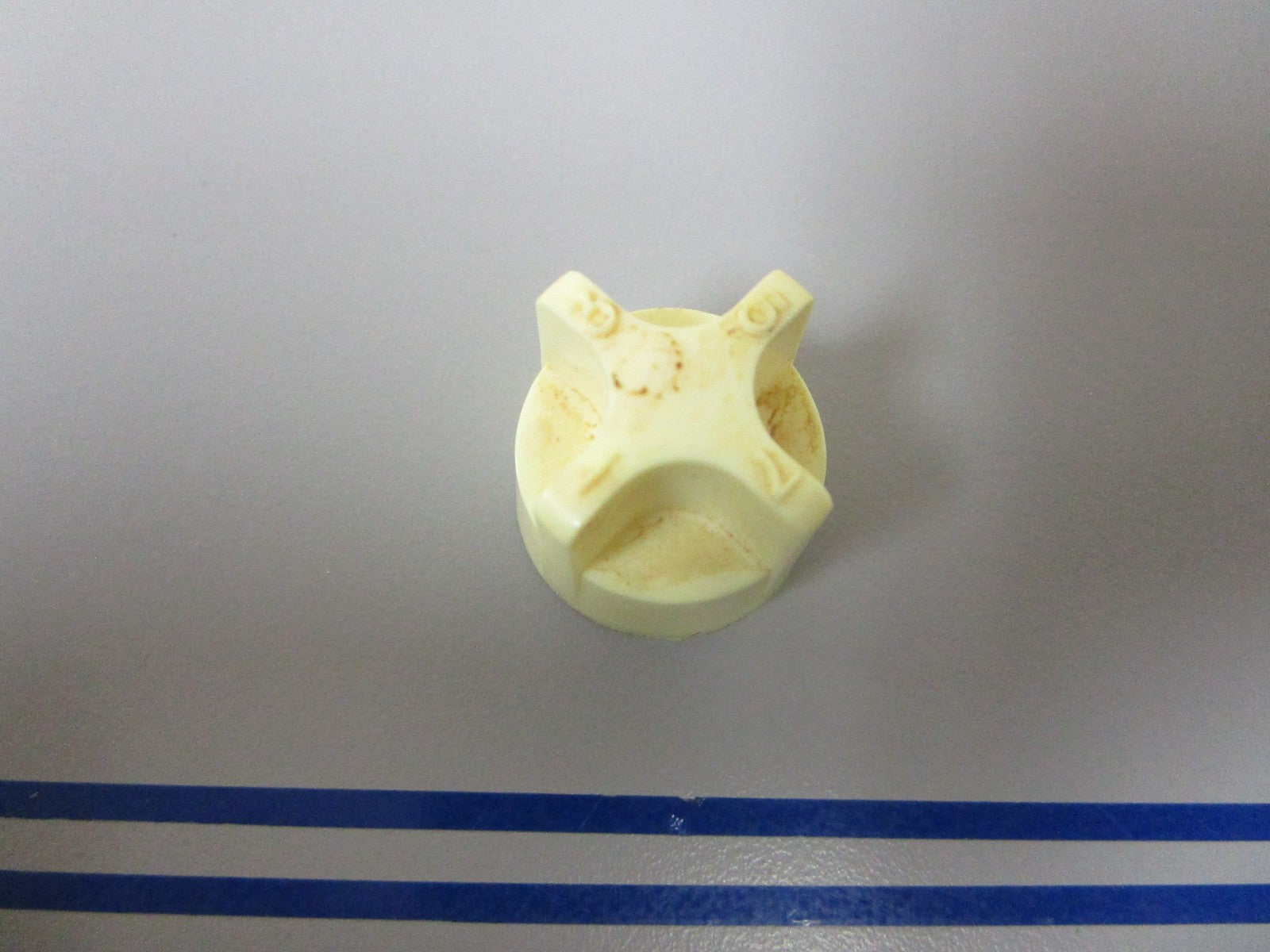 NEW OEM 205231 0205231 OMC Johnson Evinrude Adjustment Knob 0720