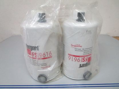 NEW OEM FS19616 Fleetguard Fuel Filter Water Separator (LOT OF 2) 0720