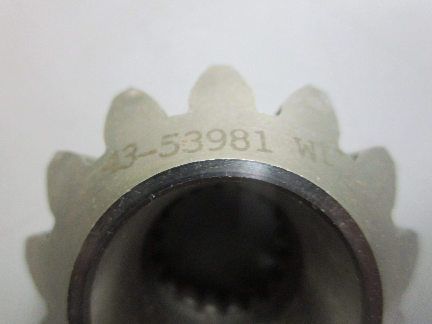 *NEW OEM* 0820 Mercury Quicksilver Pinion Gear 43-53981
