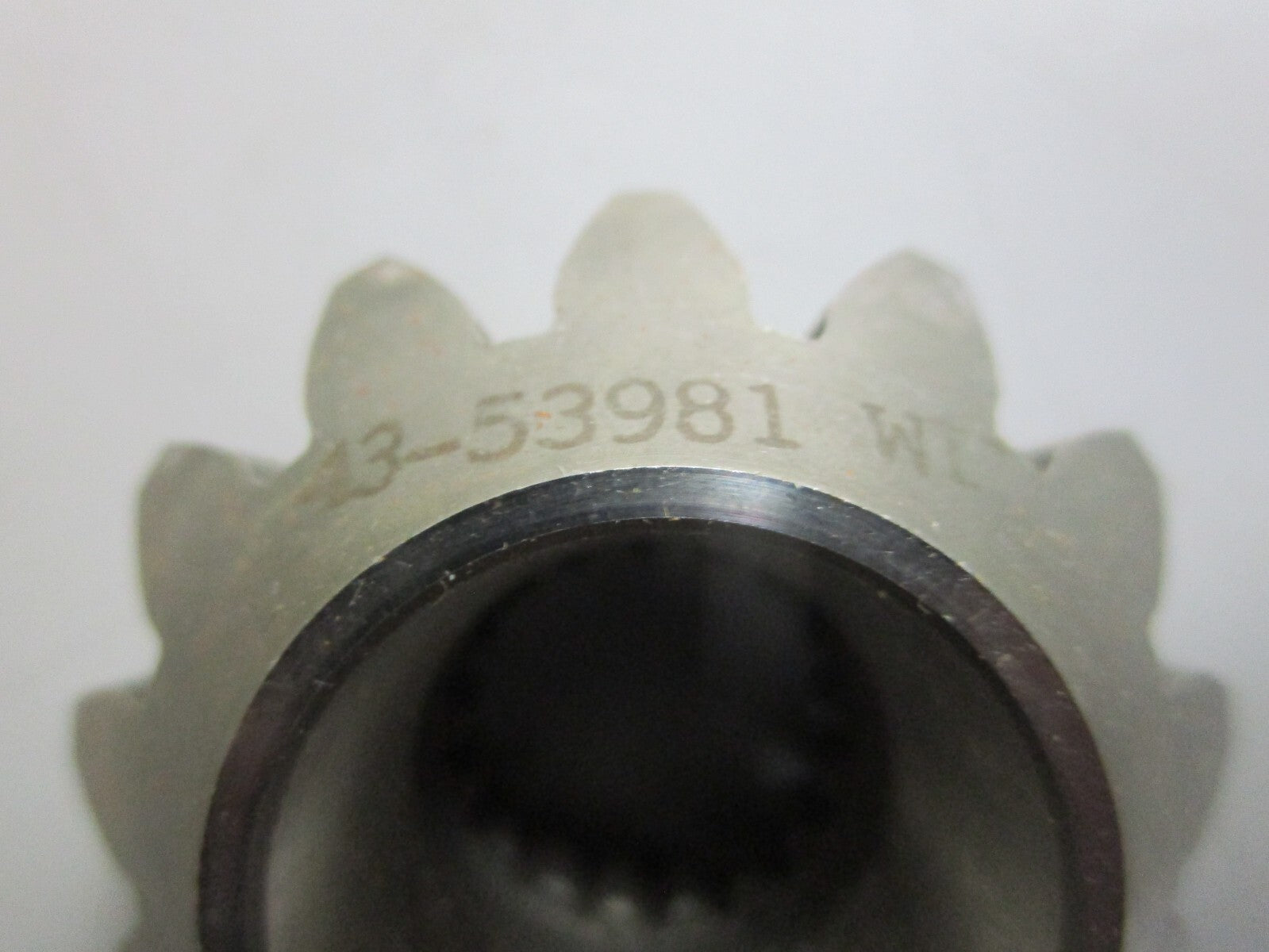 *NEW OEM* 0820 Mercury Quicksilver Pinion Gear 43-53981