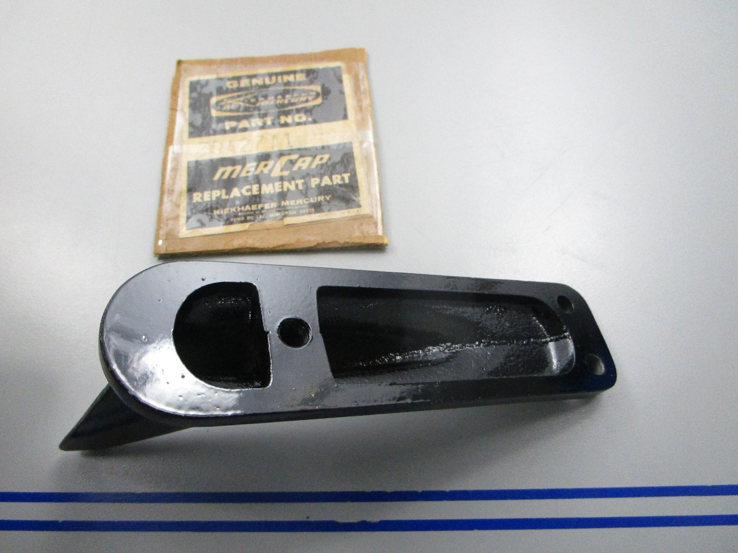 NEW OEM 30427A1 Mercury Quicksilver Water Pick-Up Vent 0810