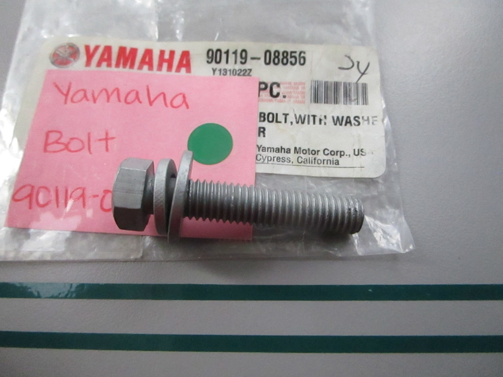 NEW OEM 90119-08856-00 Yamaha Bolt 0810