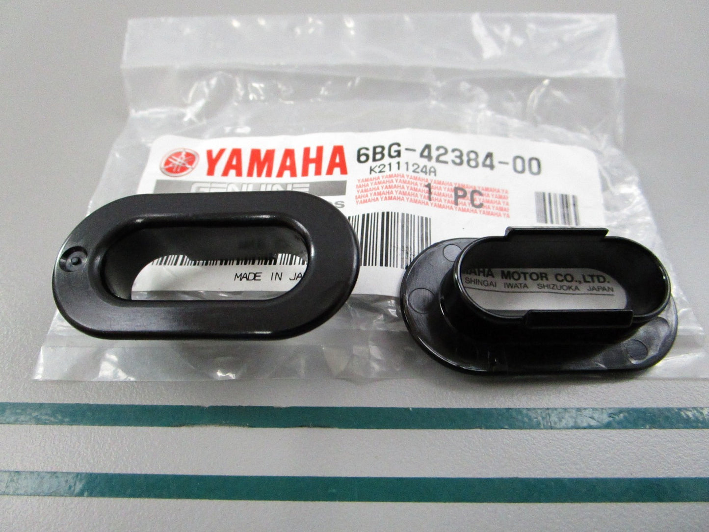 NEW OEM (LOT OF 2) 6BG-42384-00-00 Yamaha Cap Seal 0810