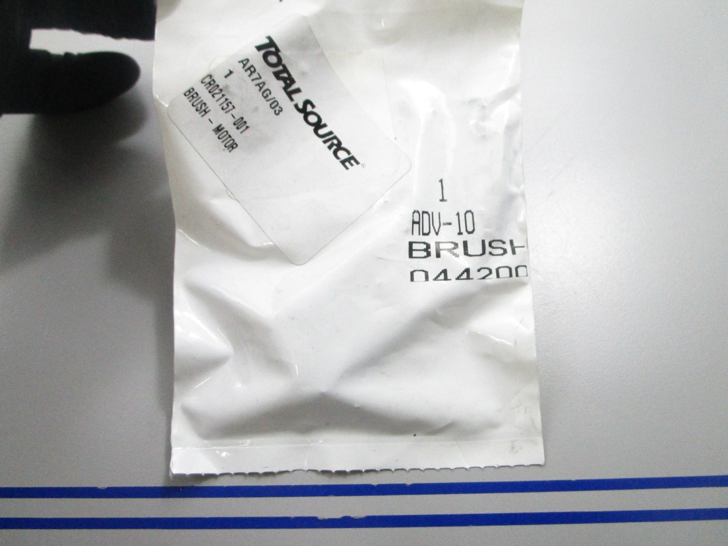 *NEW* 0810 Total Source Motor Brush CR021157-001 For: Crown