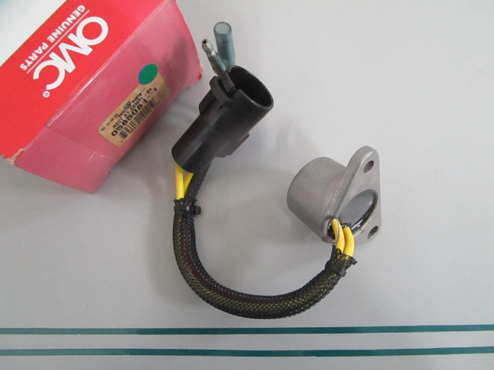 NEW OEM 585081 0585081 OMC Johnson Evinrude 6A Rectifer 0820