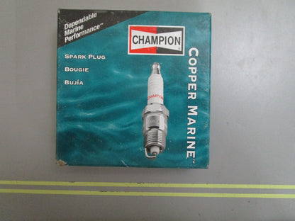 *NEW* (LOT OF 4) 0770 Champion Spark Plug 831M UL77V