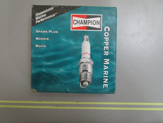 *NEW* (LOT OF 4) 0770 Champion Spark Plug 831M UL77V