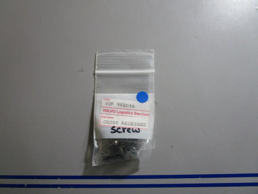 *NEW OEM* (LOT OF 4) 0770 Volvo Penta Screw 950046