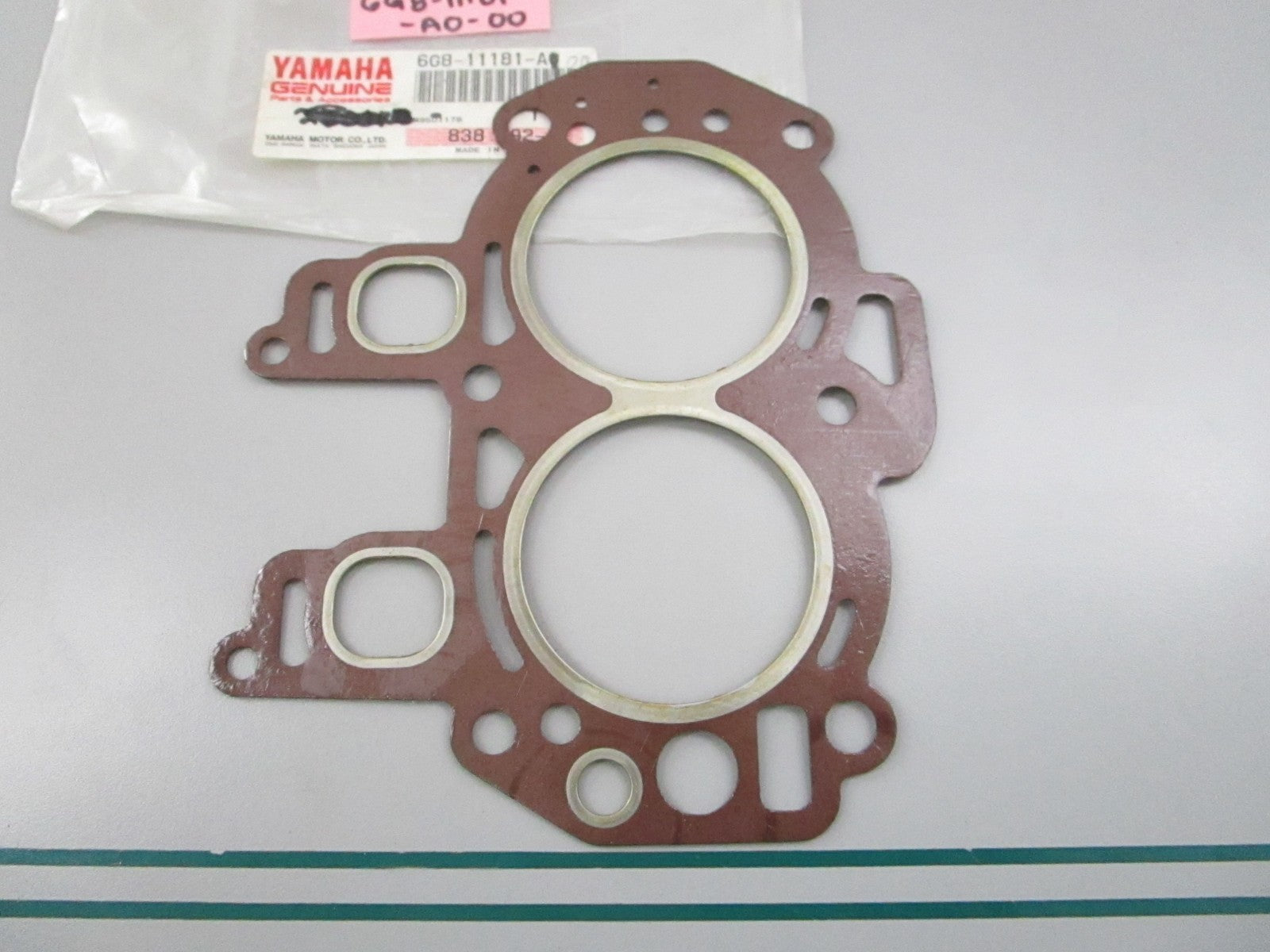 NEW OEM 6G8-11181-A0-00 Yamaha Gasket 0810