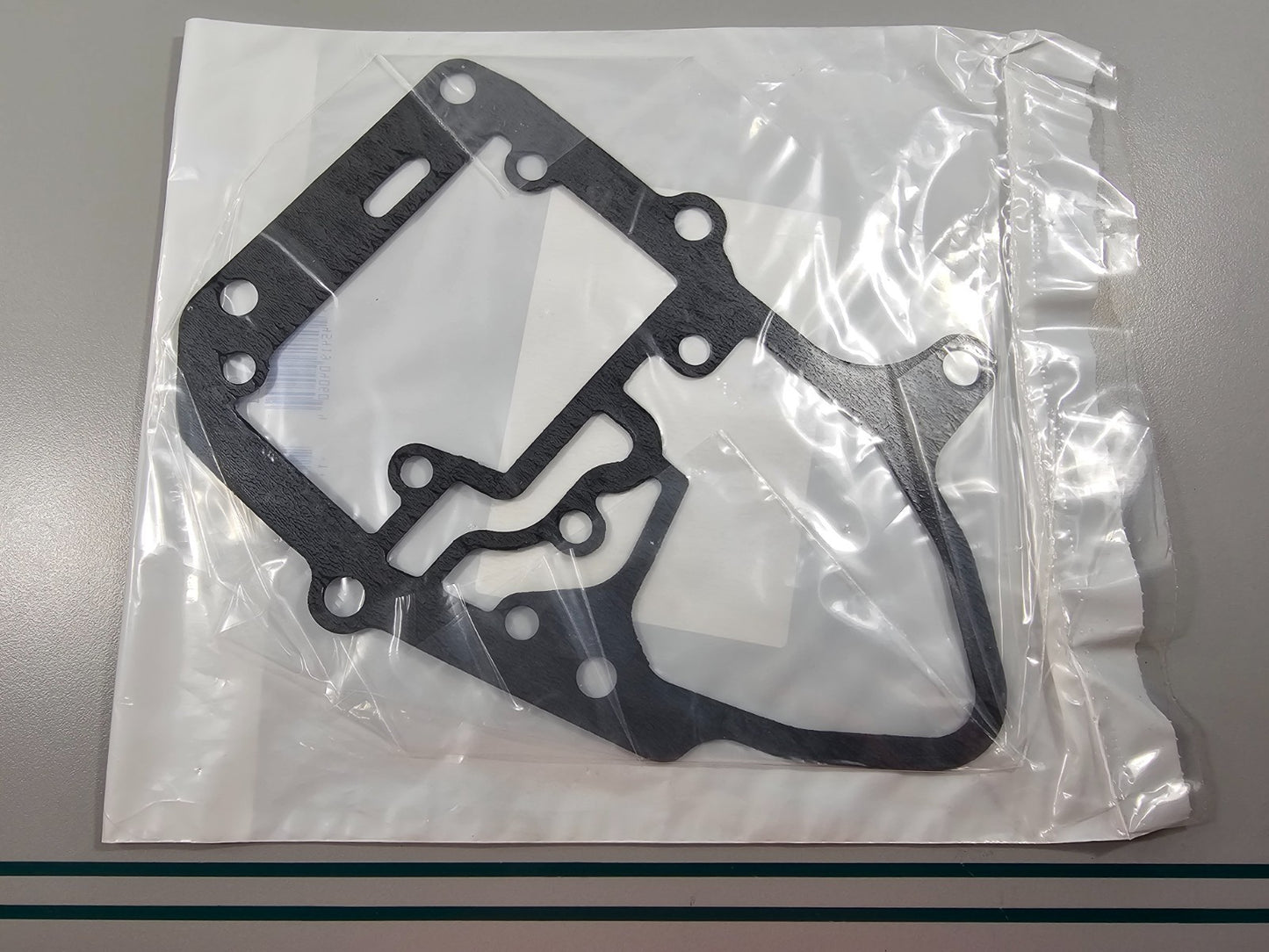 NEW OEM 330621 0330621 OMC Johnson Evinrude Gasket 0810