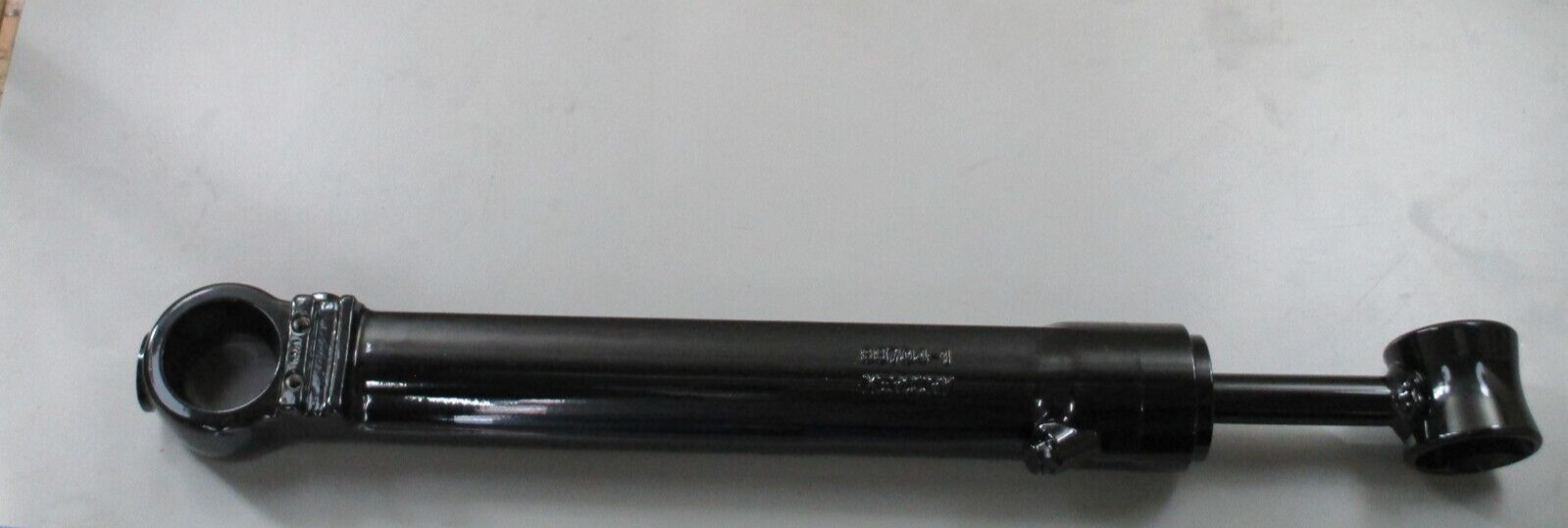 *NEW OEM* 0820 Mercury Quicksilver Cylinder Assembly 98704A3 98704-1