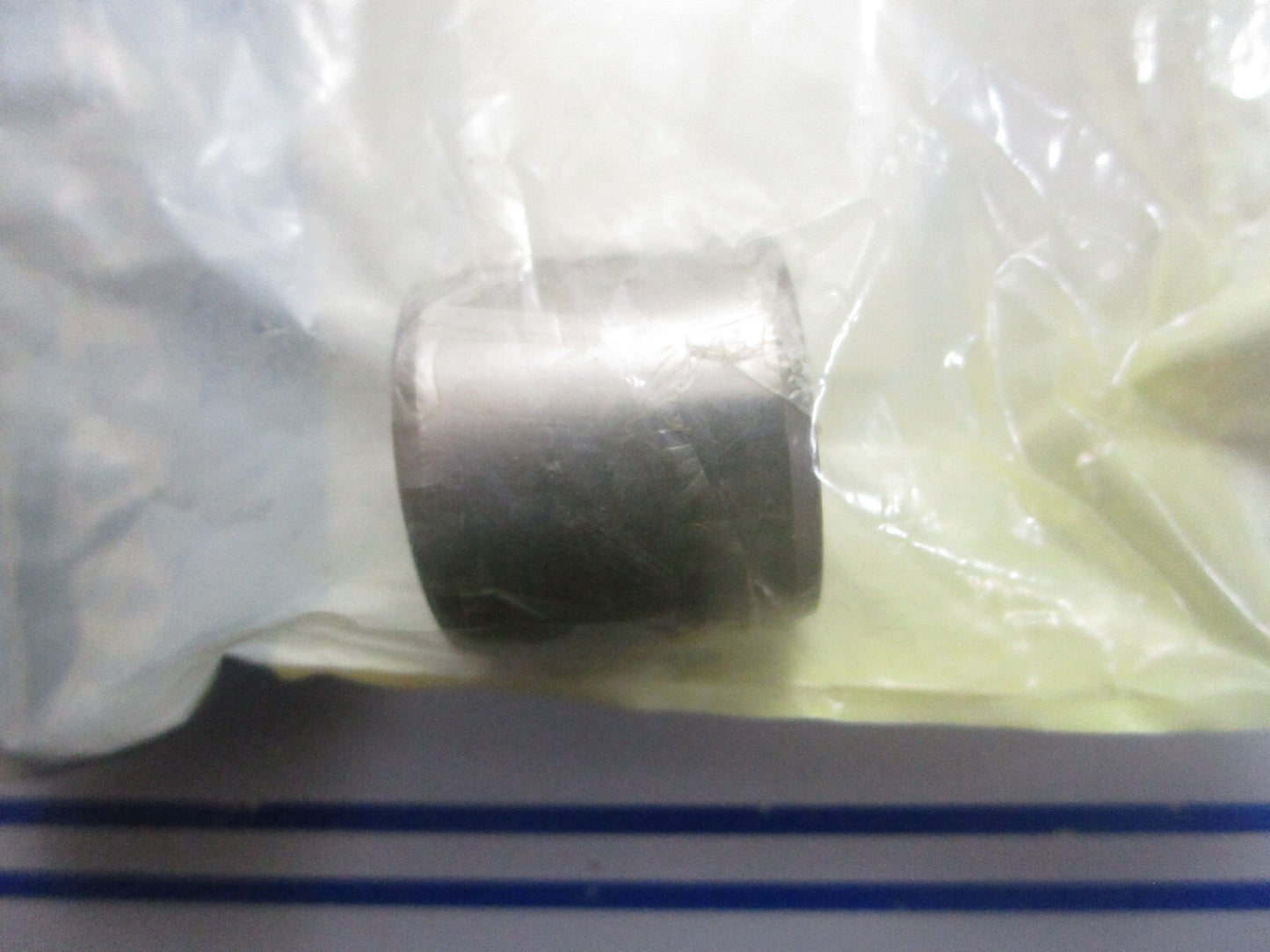 *NEW OEM* 0810 Volvo Penta Inner Ring 184682