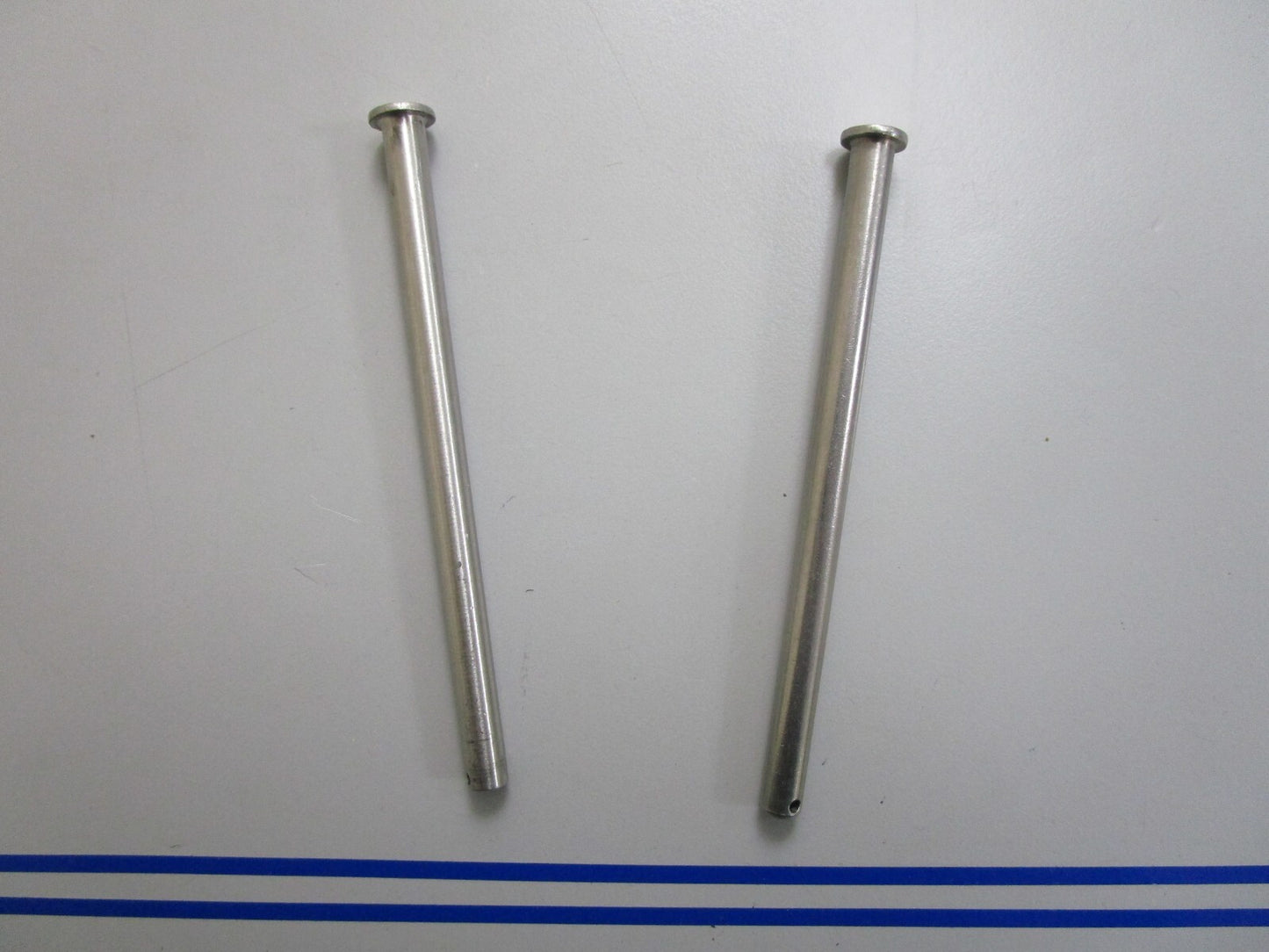 *NEW OEM* (LOT OF 2) 0810 OMC Johnson Evinrude Pin 319055 0319055