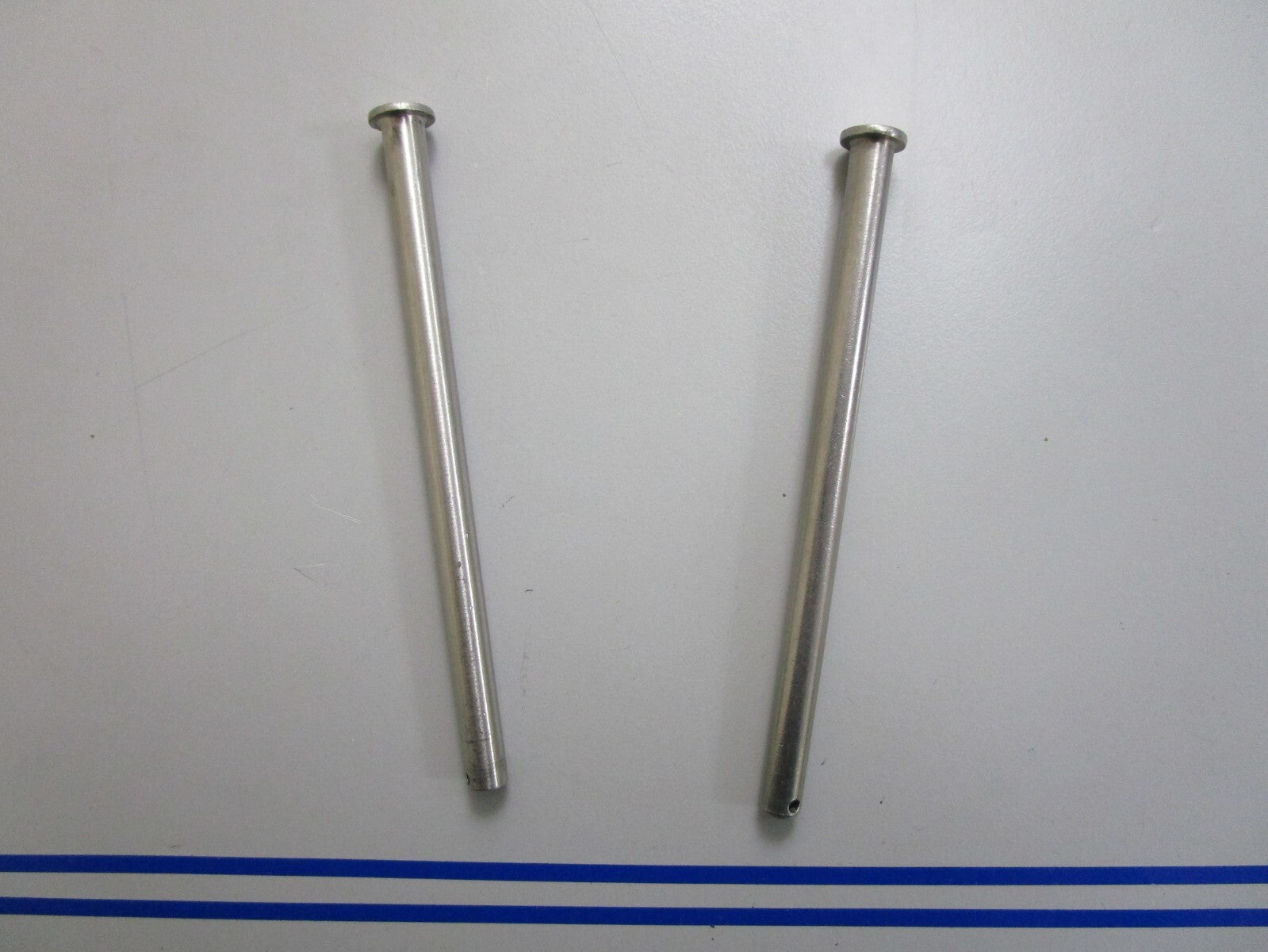 *NEW OEM* (LOT OF 2) 0810 OMC Johnson Evinrude Pin 319055 0319055