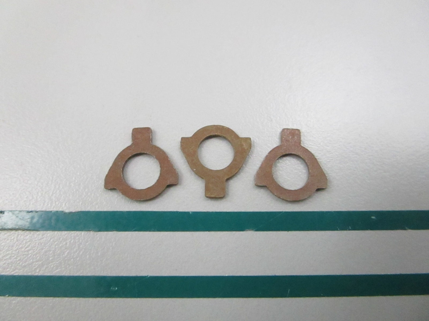 NEW OEM (LOT OF 3) 307578 0307578 OMC Johnson Evinrude Lock Plate 0810