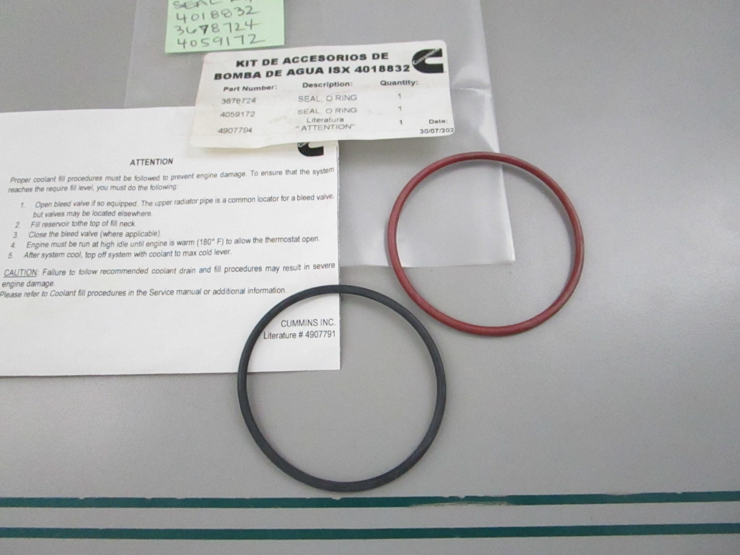 NEW OEM 3678724 4059172 Cummins Seal Kit 0810