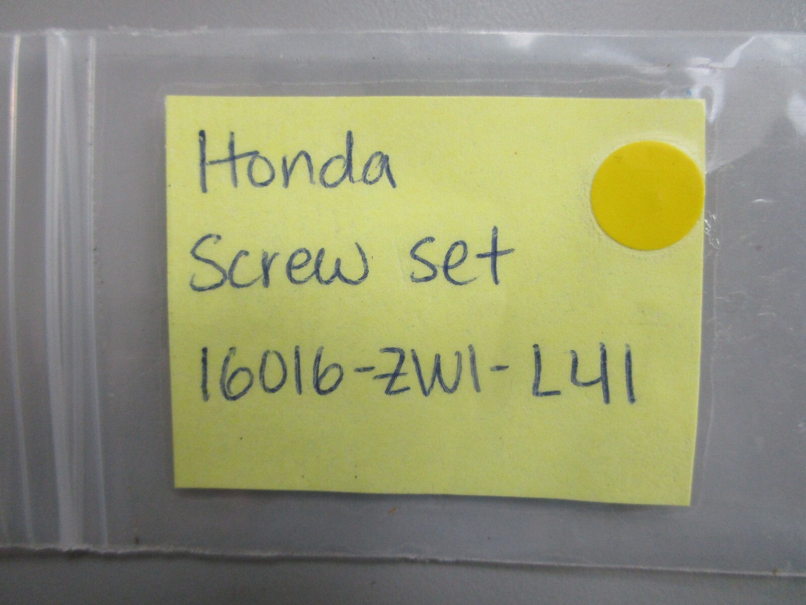 *NEW OEM* 0810 Honda Screw Set 16016-ZW1-L41