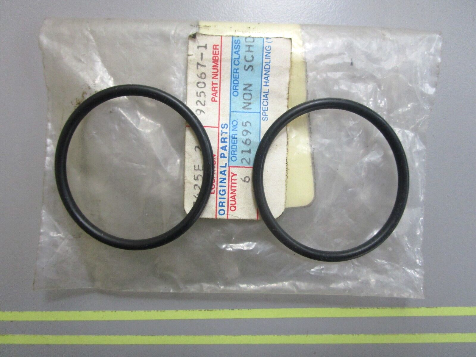 *NEW OEM* (LOT OF 2) 0810 Volvo Penta O-Ring 925067