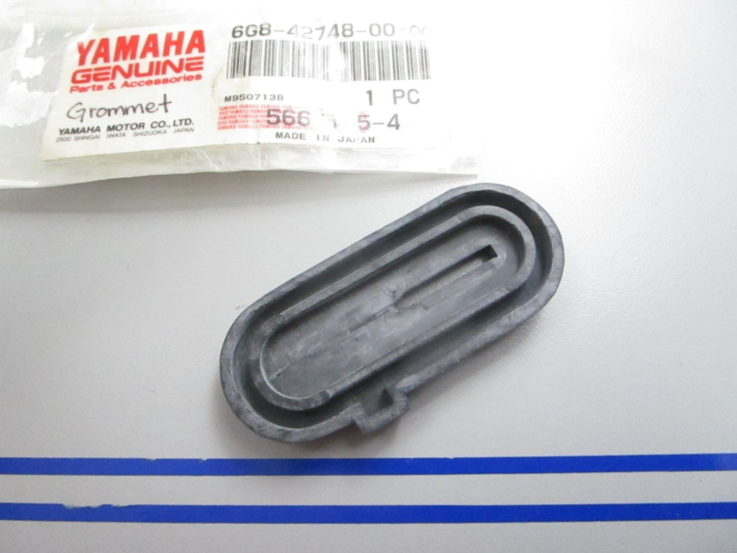 *NEW OEM* 0810 Yamaha Grommet 6G8-42748-00-00