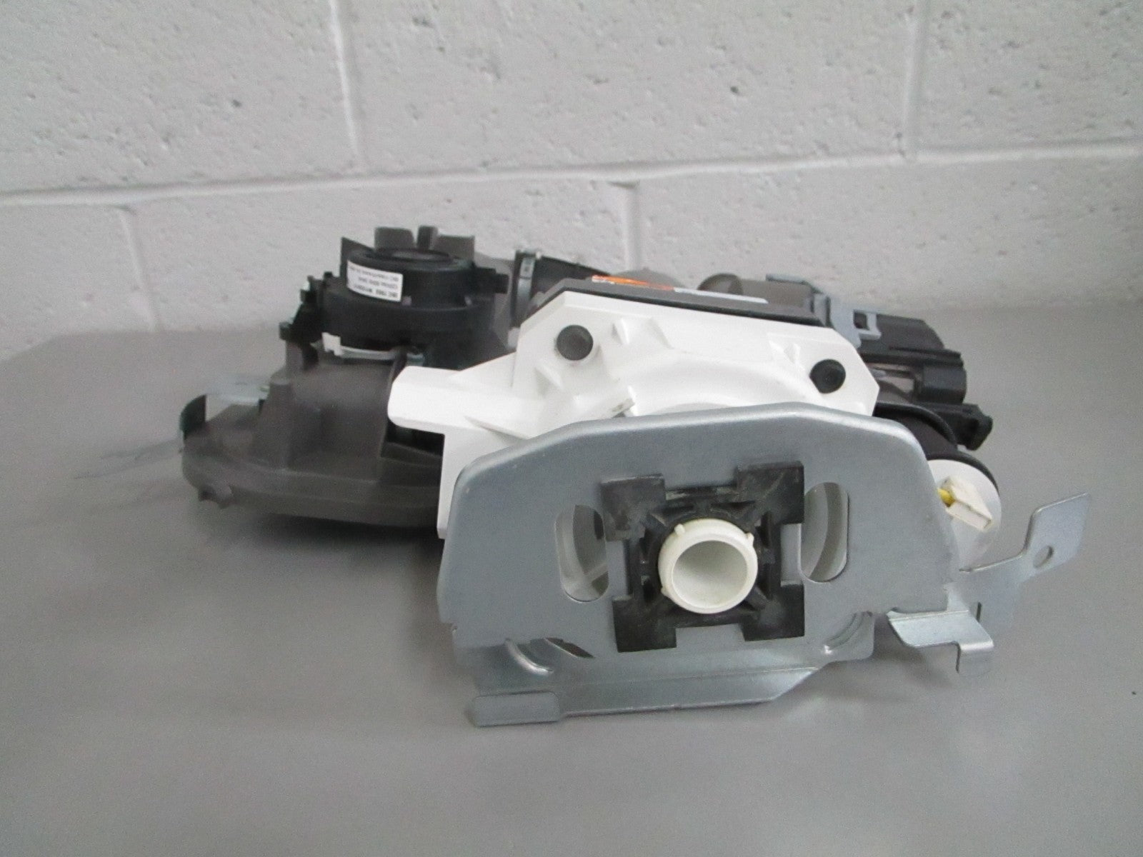 Whirlpool W11416363 NEW OEM Dishwasher Pump Motor Assembly Maytag MDB4949 0820