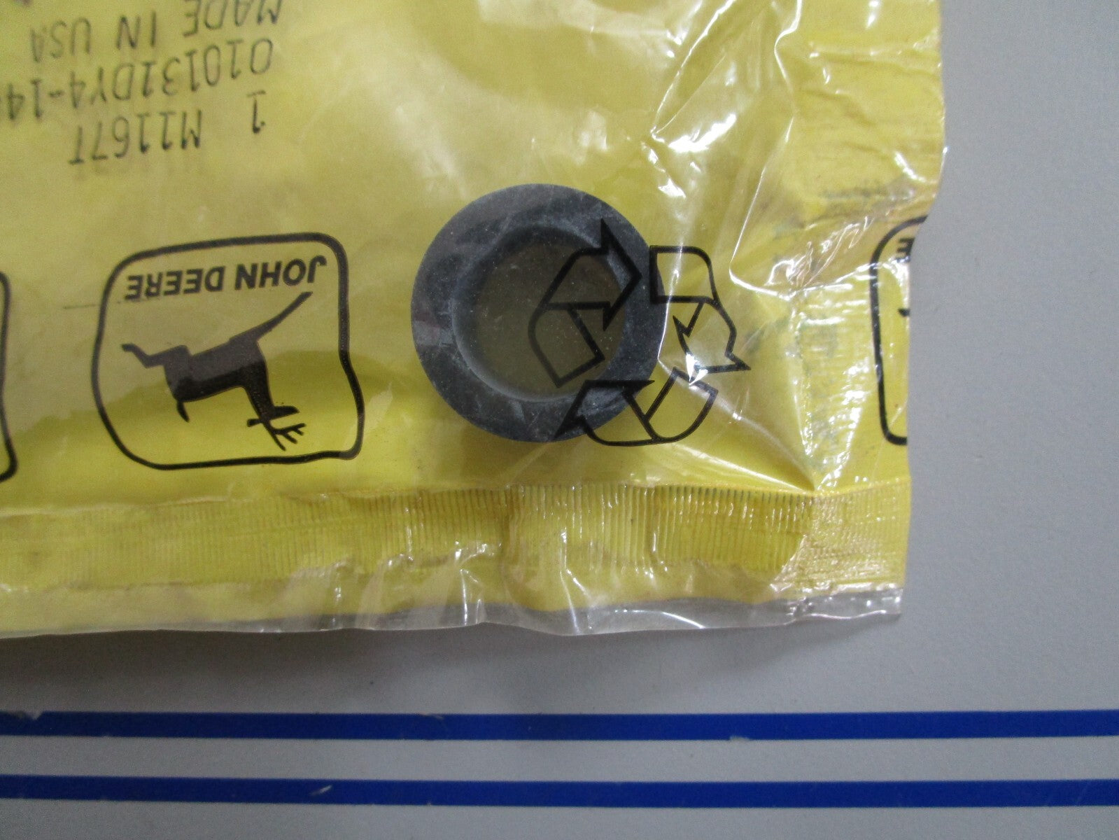 *NEW OEM* 0820 John Deere Bushing M1167T