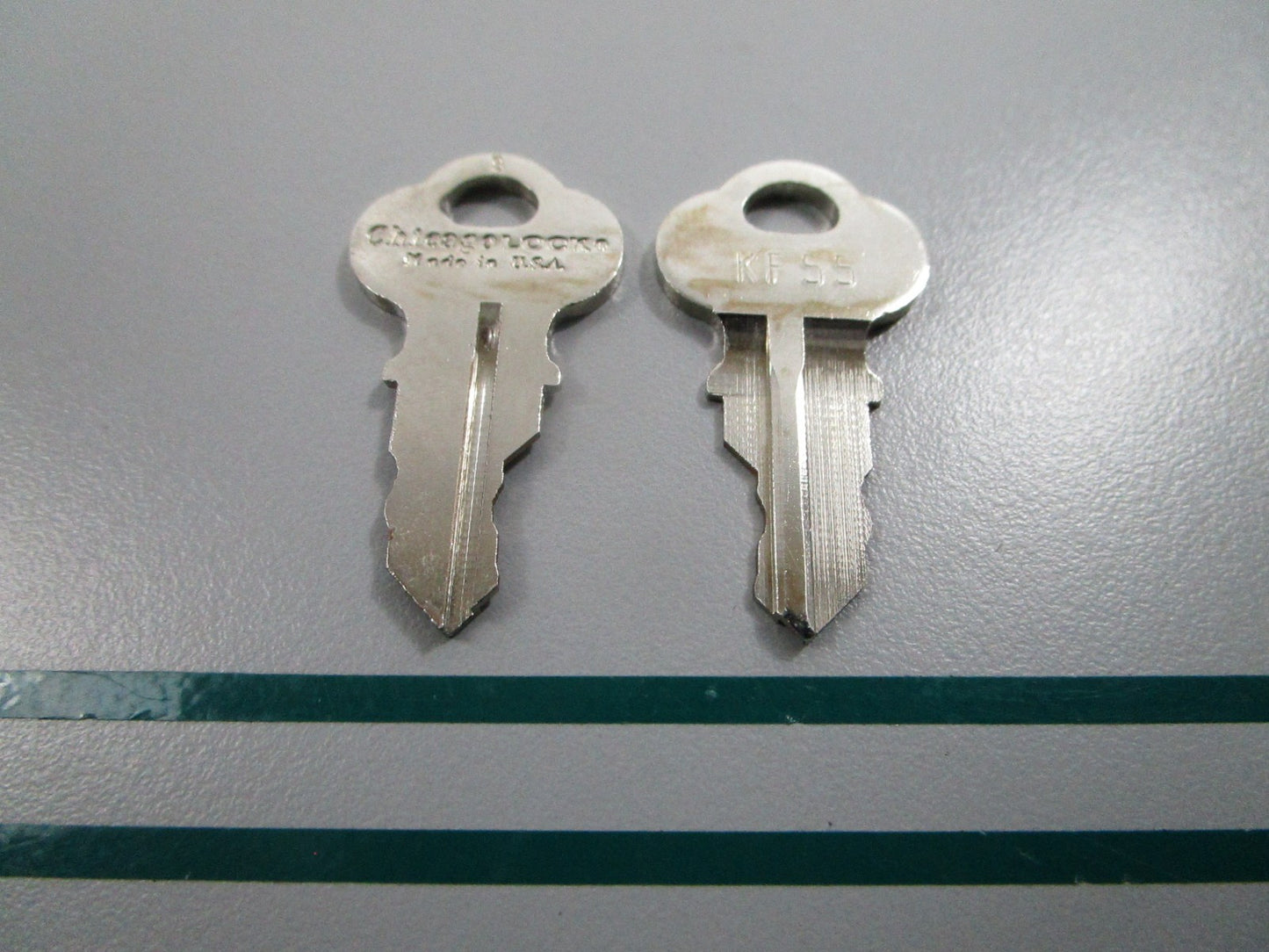 NEW OEM (LOT OF 2) 501570 0501570 OMC Johnson Evinrude Ignition Key KF55 0810