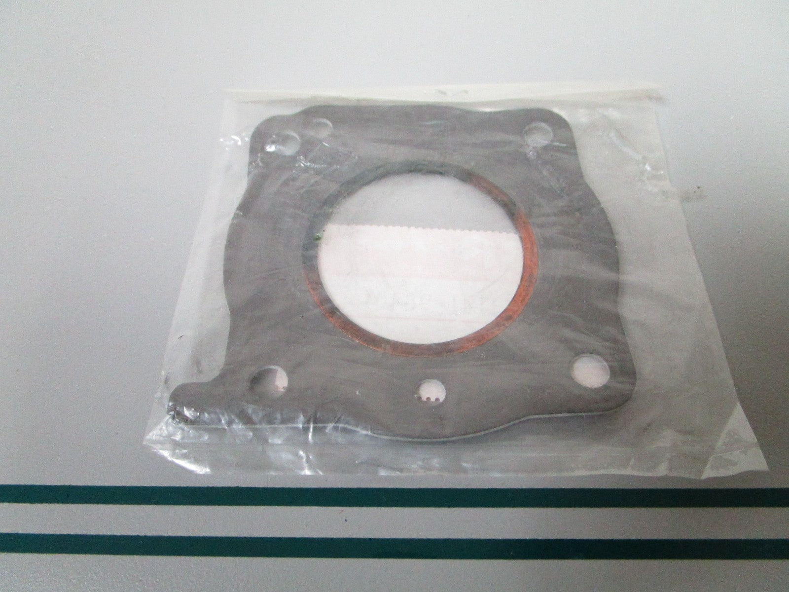 NEW OEM 11141-98401 Suzuki Cylinder Head Gasket 0810