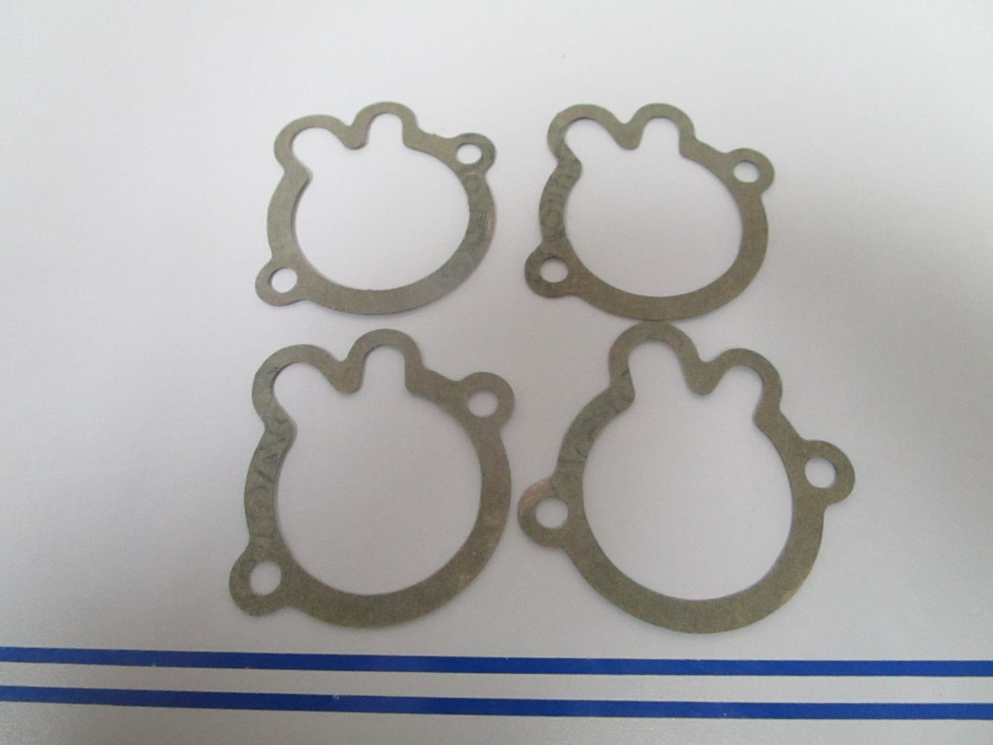 NEW OEM (LOT OF 4) 305441 0305441 OMC Johnson Evinrude Gasket 0810