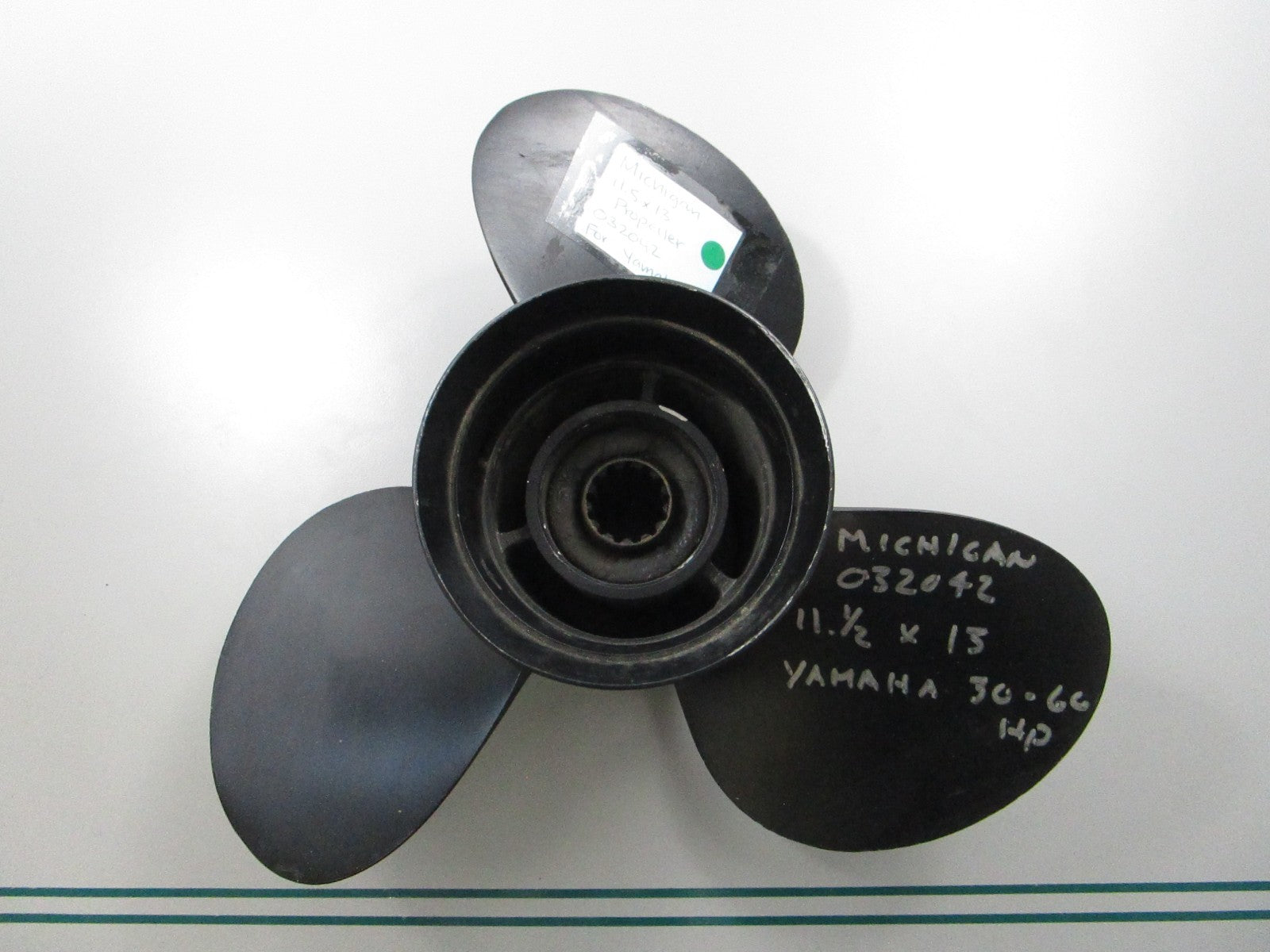 NEW 032042 For: Yamaha Michigan 11.5 x 12  Propeller 0810