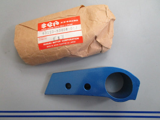 *NEW OEM* 0820 Suzuki Block 63123-93400-01J