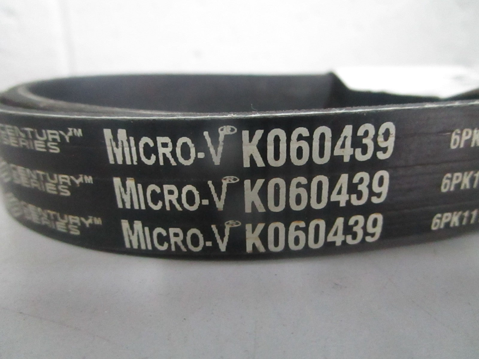 NEW K060439 Gates Century Series Micro-V Serpentine Belt 0820