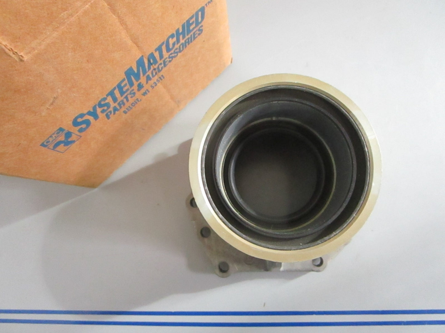 *NEW OEM* 0820 OMC Johnson Evinrude Swivel Bearing Retainer & Bushing Ay 982439