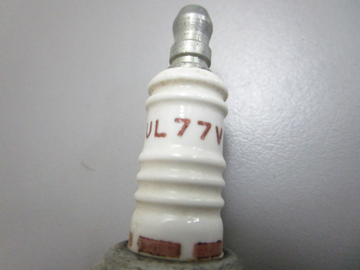 *NEW* (LOT OF 6) 0820 Champion Spark Plug UL77V