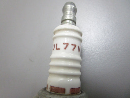 *NEW* (LOT OF 6) 0820 Champion Spark Plug UL77V
