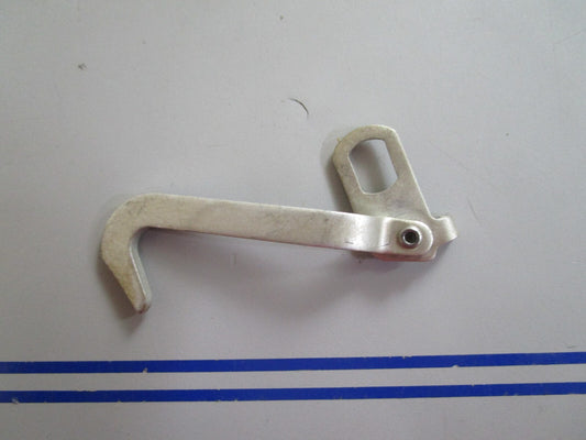 *NEW OEM* 0810 OMC Johnson Evinrude Link & Hook 378322 0378322