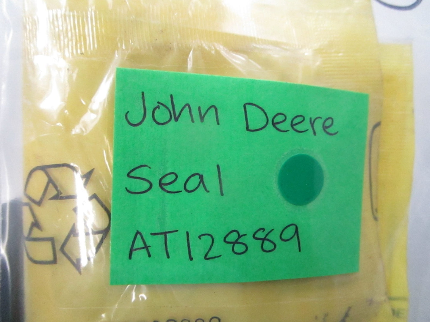 NEW OEM AT12889 John Deere Seal 0810