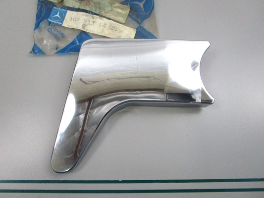 NEW OEM 1079131428 Mercedes-Benz Cover 0810