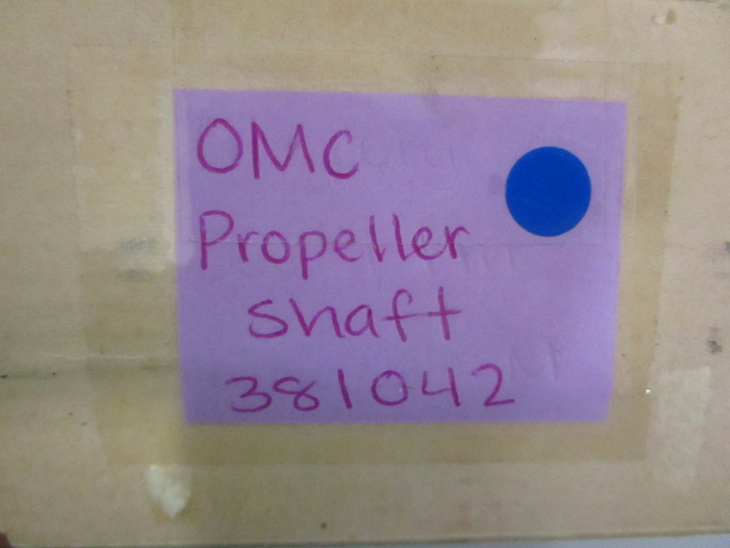 NEW OEM 381042 0381042 OMC Johnson Evinrude Propeller Shaft 0820