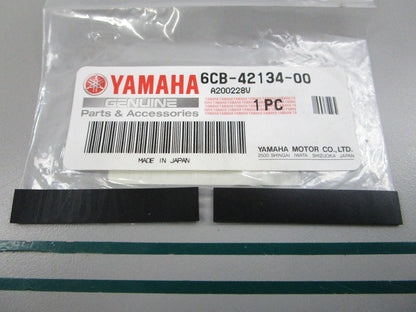 NEW OEM (LOT OF 2) 6CB-42134-00-00 Yamaha Cover 0810