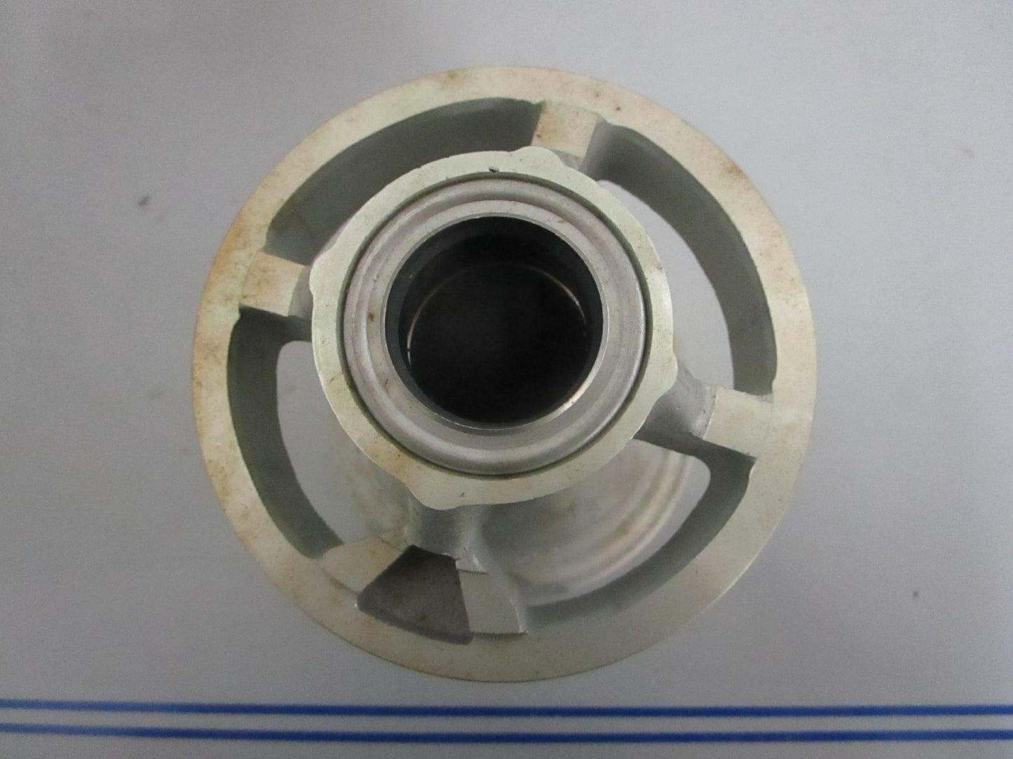 *NEW OEM* 0820 Mercury Quicksilver Bearing Carrier 14587A5
