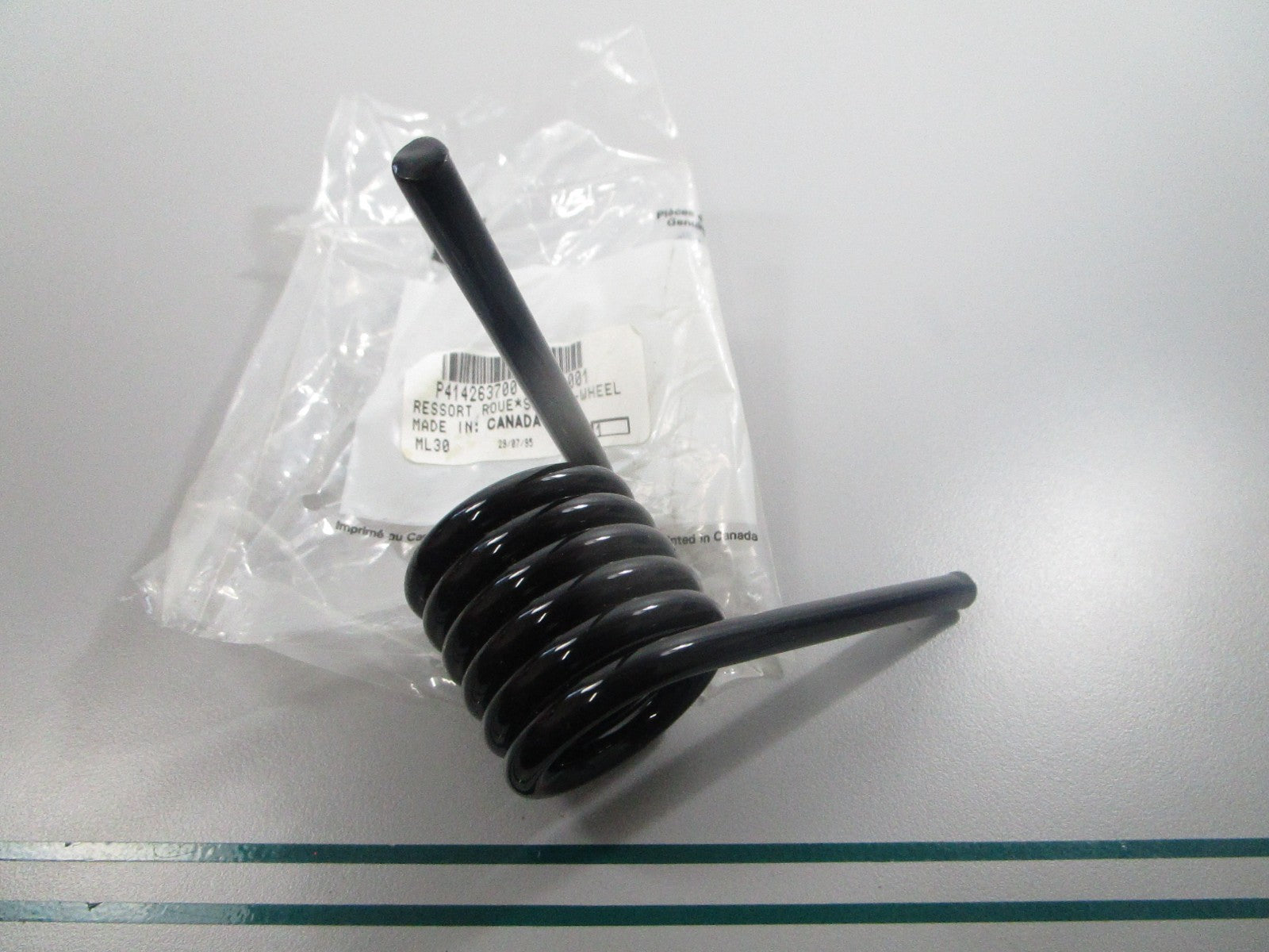 NEW 414263700 Ski-Doo Spring 0810